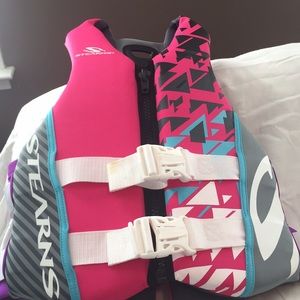 Girls Sterns Youth/Adult Life/ski vest